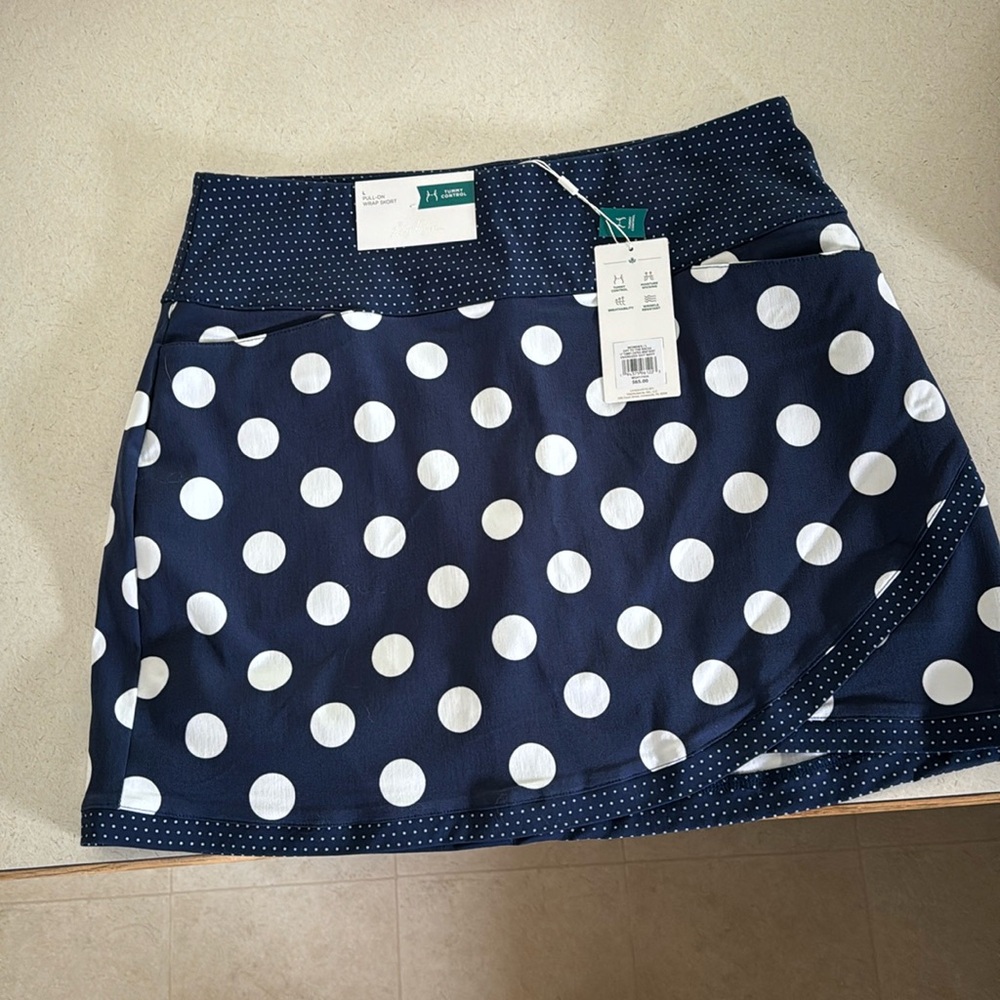 Lady Hagen skort